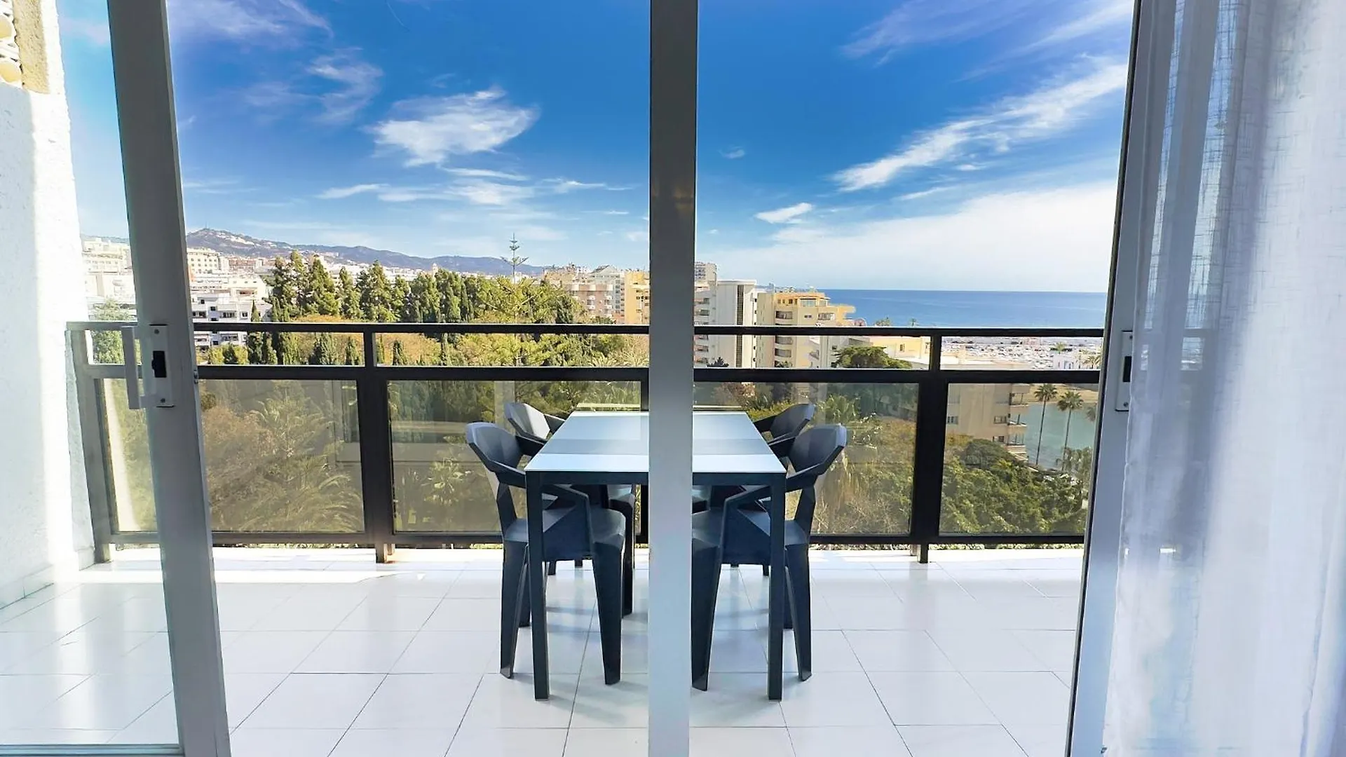 Skol 727 Lovely 2 Bedroom Duplex In Marbella Center Spain